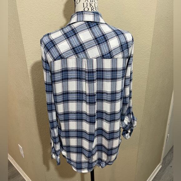 Romeo and Juliet Couture plaid button down‎ shirt sz M - Picture 3 of 7